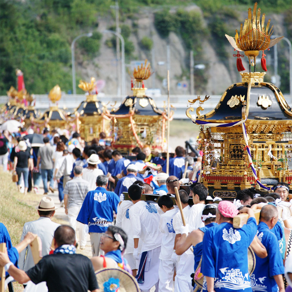 お祭りの風景。伝統文化にふれる貴重な体験の場